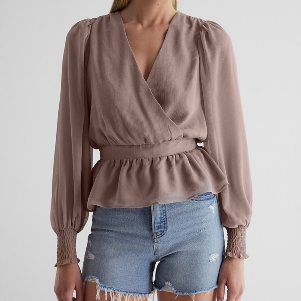 V-neck Smocked Cuff Peplum Top